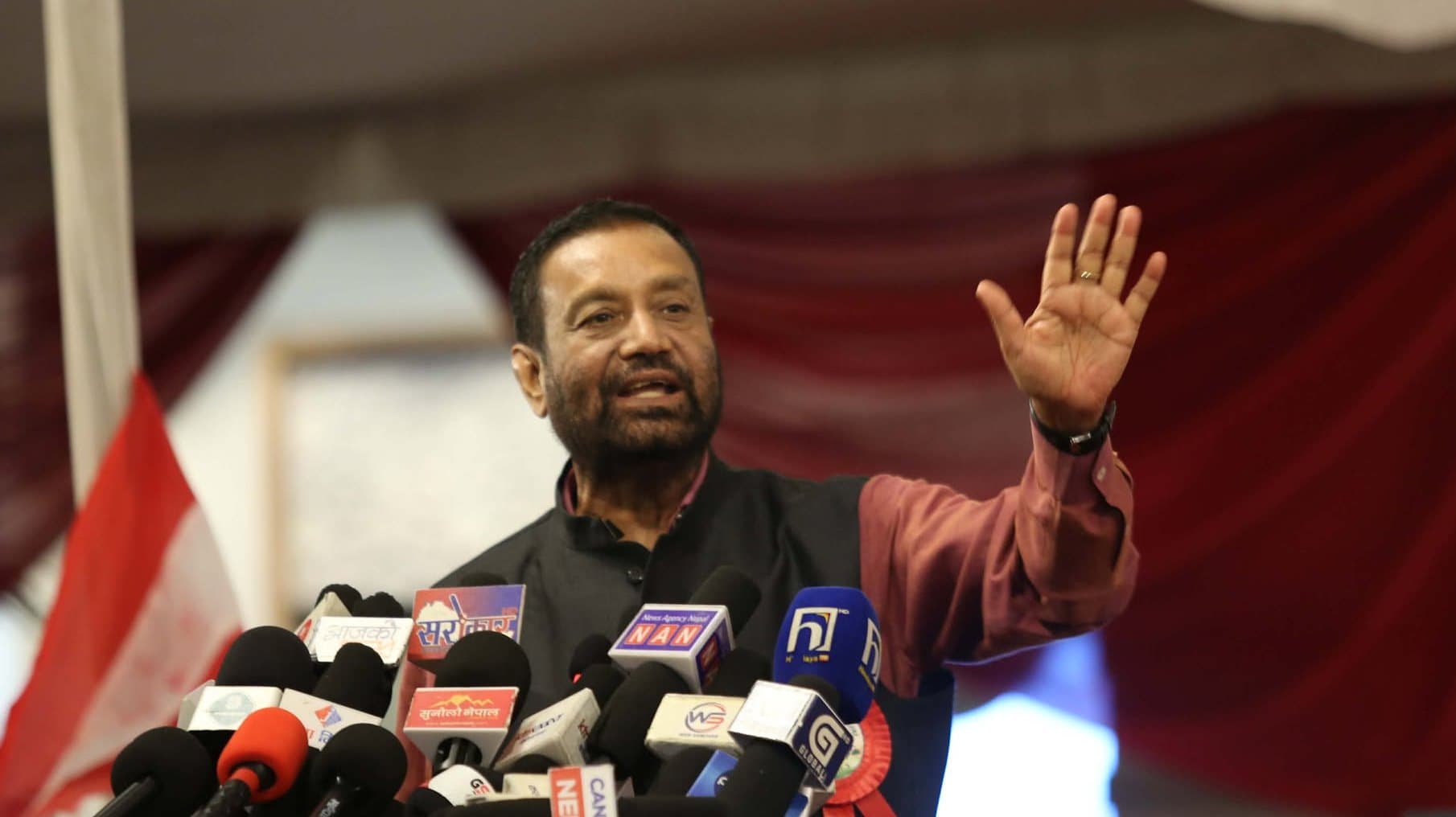 कांग्रेस इतर समूहको सरकारमाथि प्रश्न : ‘शासकीय परिपक्वताको कमी देखियो’ - Image 1
