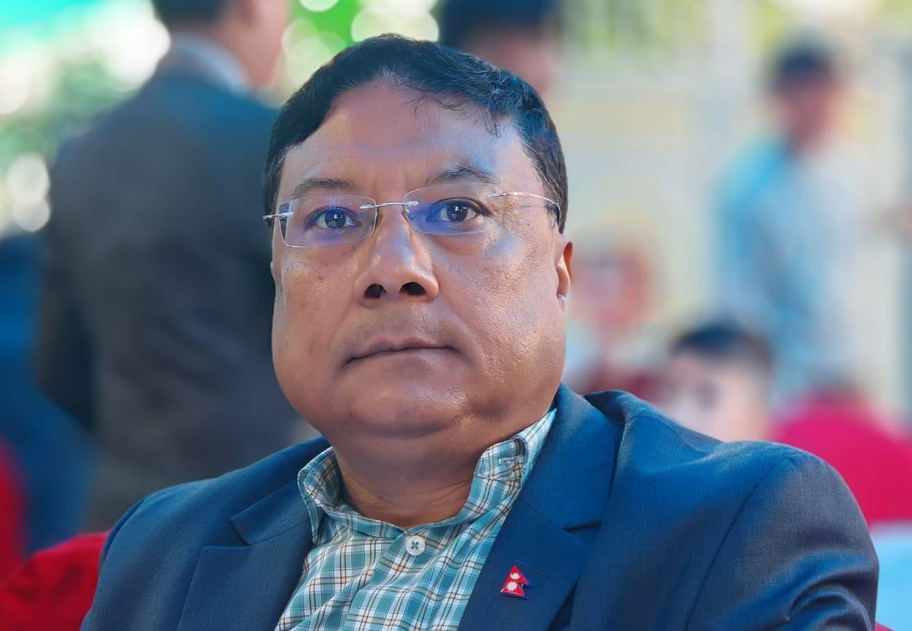 जनआस्थाका प्रधानसम्पादक श्रेष्ठलाई थुनामा राख्ने अनुमतिका लागि अदालत पुर्याइयो - Image 1