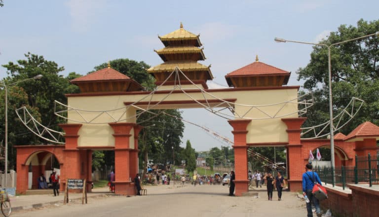 सीमानाकाबाट हुने अवैध पेयपदार्थको ओसारपसारमा कडाइ - Image 2