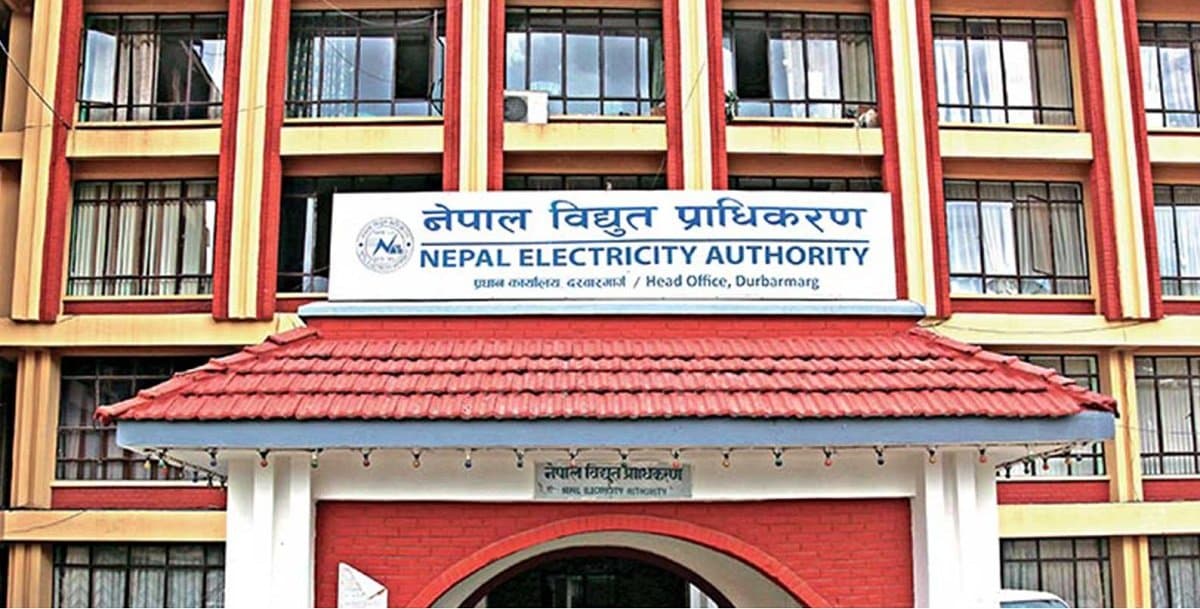 वारुणयन्त्र बिग्रिएपछि भद्रपुरमा आपतकालीन सेवा बन्द - Image 43
