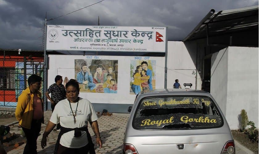 भक्तपुरको सुधार गृहमा एकको मृत्यु, आफन्तद्वारा विरोध प्रदर्शन - Image 1
