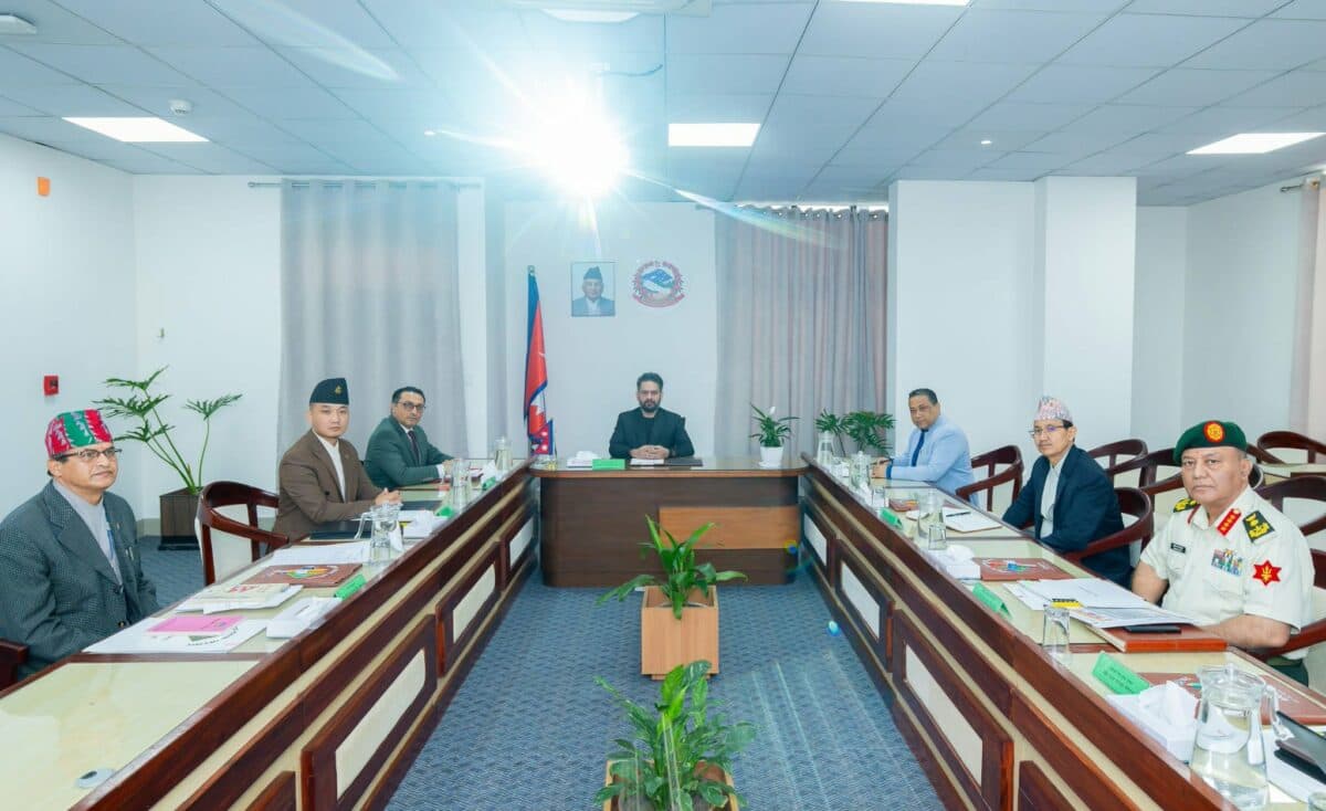 कांग्रेसमा बढ्दो ध्रुवीकरण रोक्न दोस्रो पुस्ताको मेलमिलाप पहल - Image 10