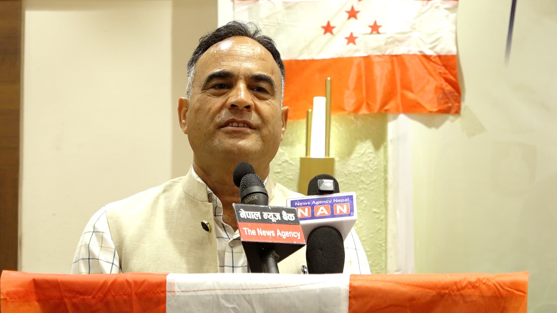 एमालेभित्र किन चर्किंदै छ नेतृत्व विवाद ? - Image 3